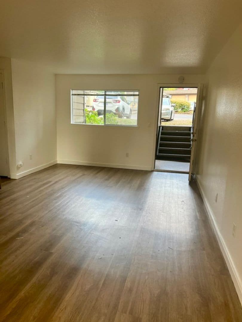 Portland Apartment: 12247 NW Cornell Rd