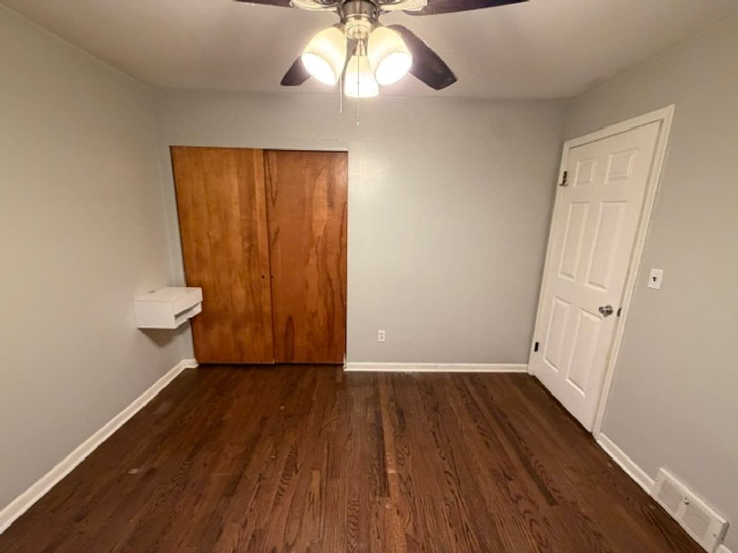 Dearborn Heights House: 4512 Raymond Ave