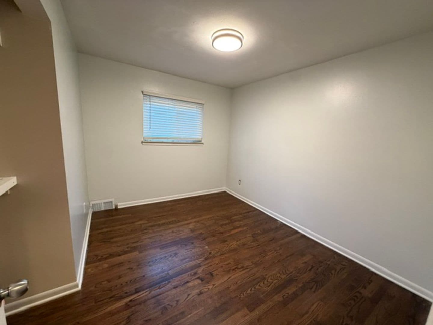 Dearborn Heights House: 4512 Raymond Ave