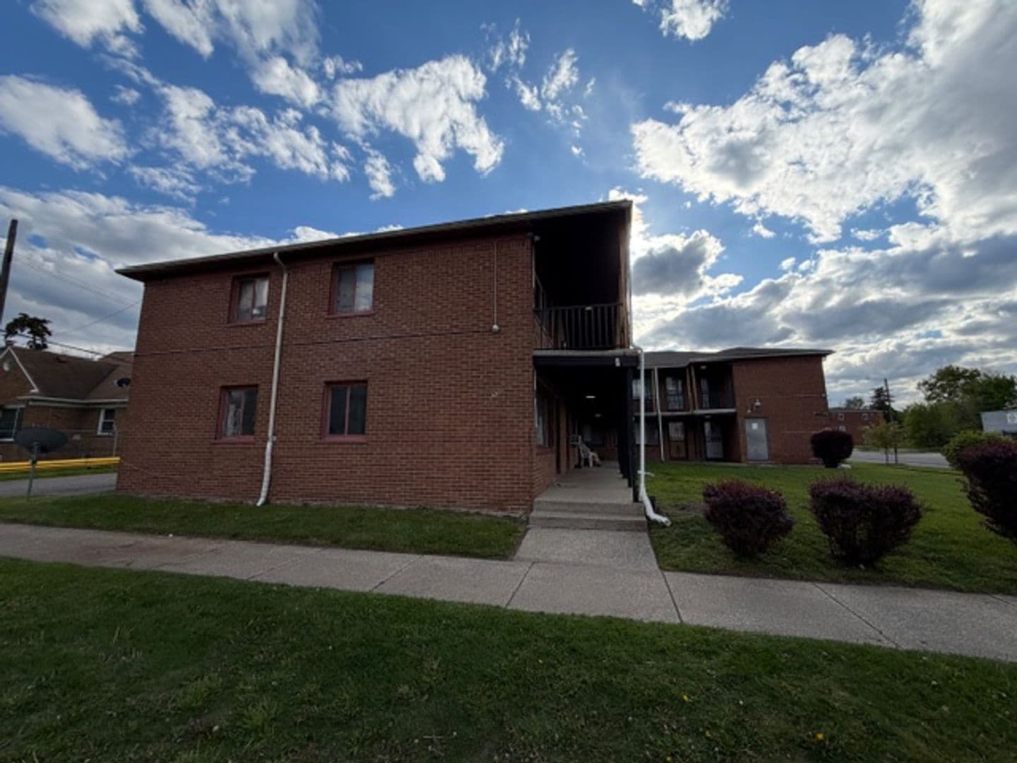 Detroit Apartment: 14801 Joy Rd