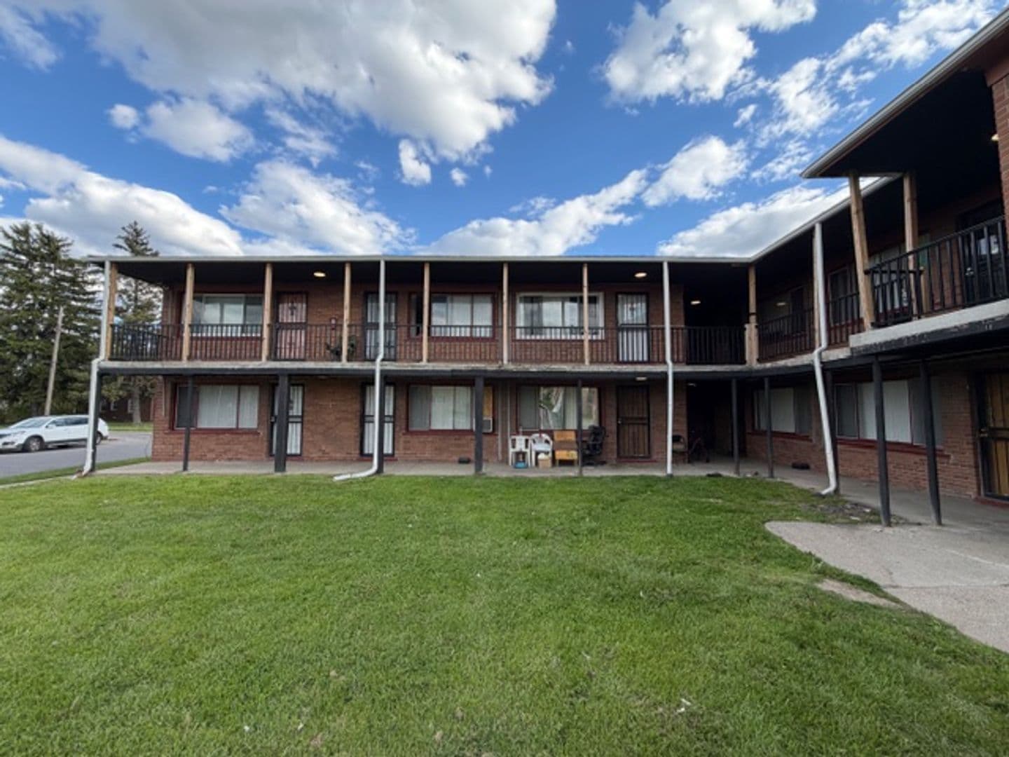 Detroit Apartment: 14801 Joy Rd