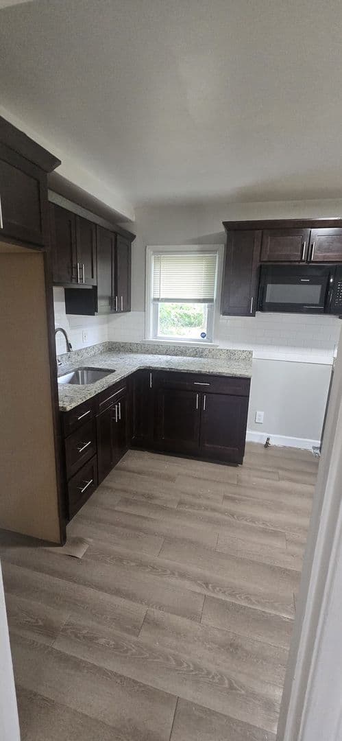 Inkster House: 27065 Princeton