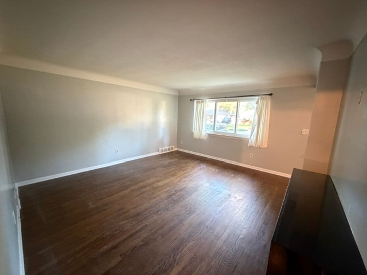 Dearborn Heights House: 4512 Raymond Ave