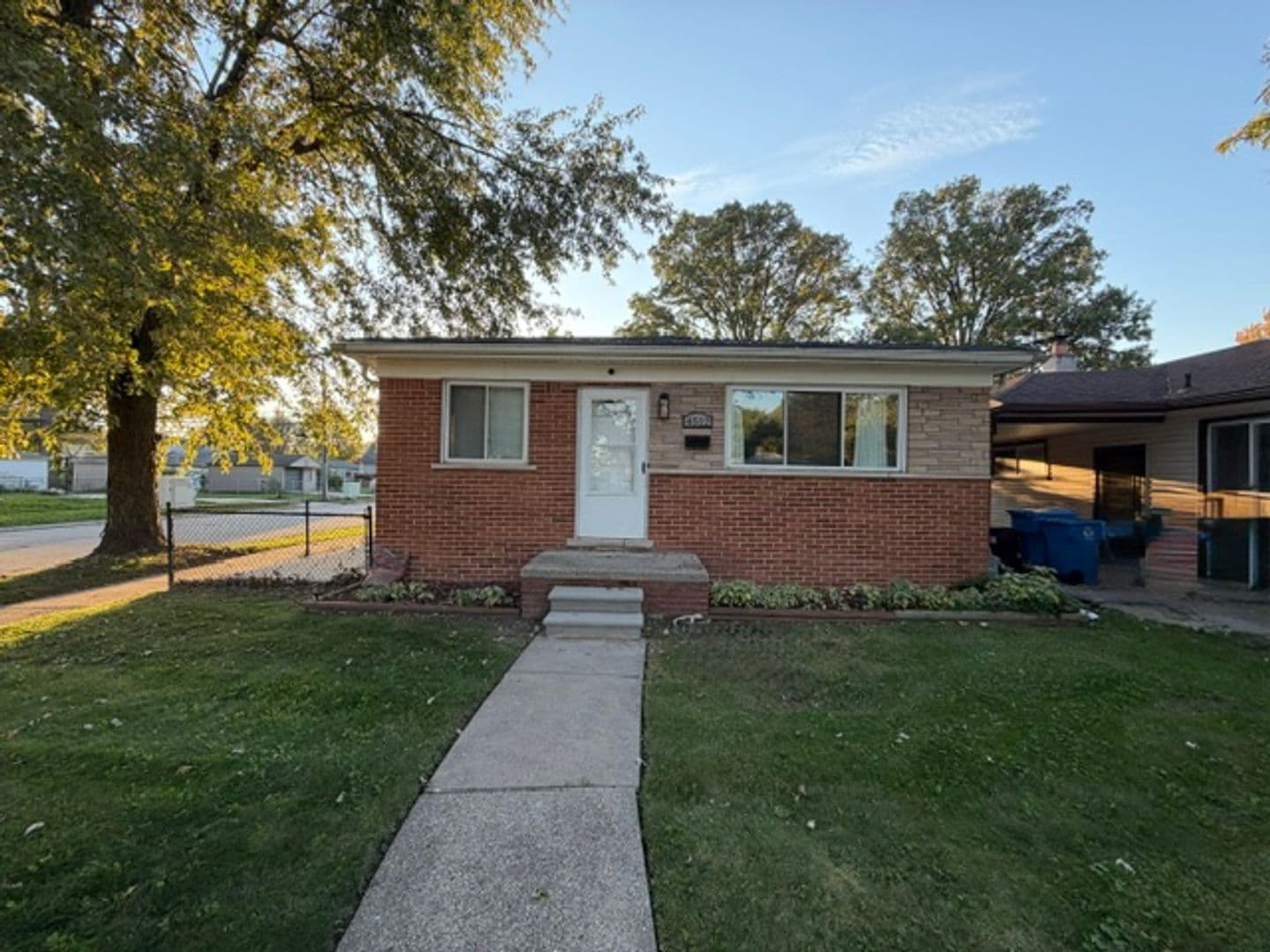 Dearborn Heights House: 4512 Raymond Ave