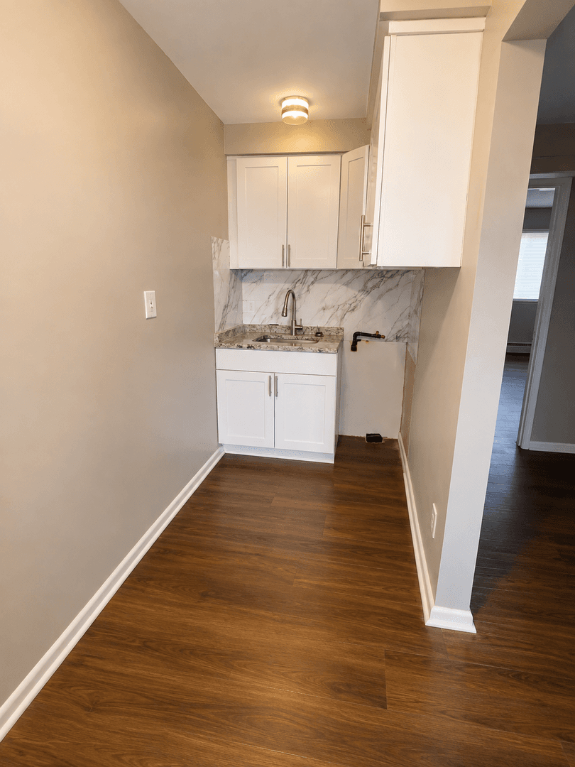 Detroit Apartment: 14801 Joy Rd