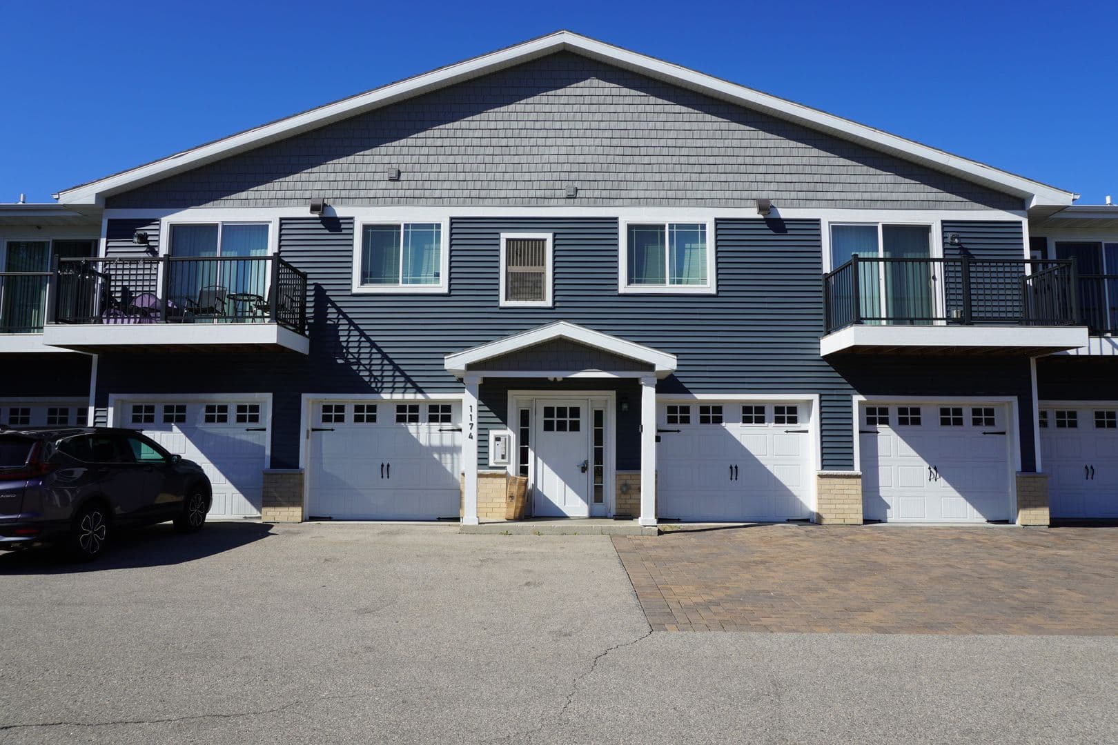 Sun Prairie Apartment: 1174 Stonewood Crossing