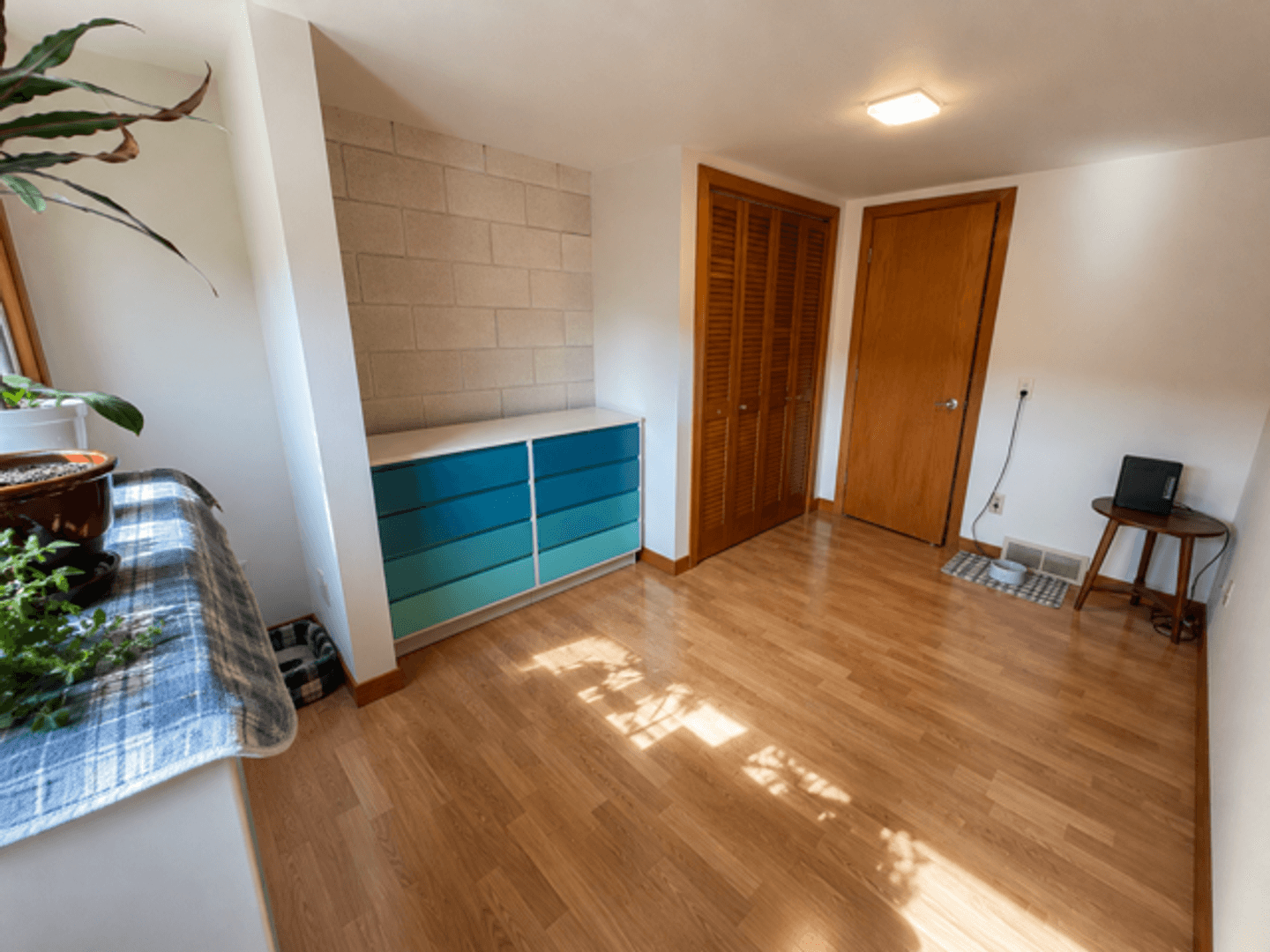 Madison House: 3006 Waunona Way