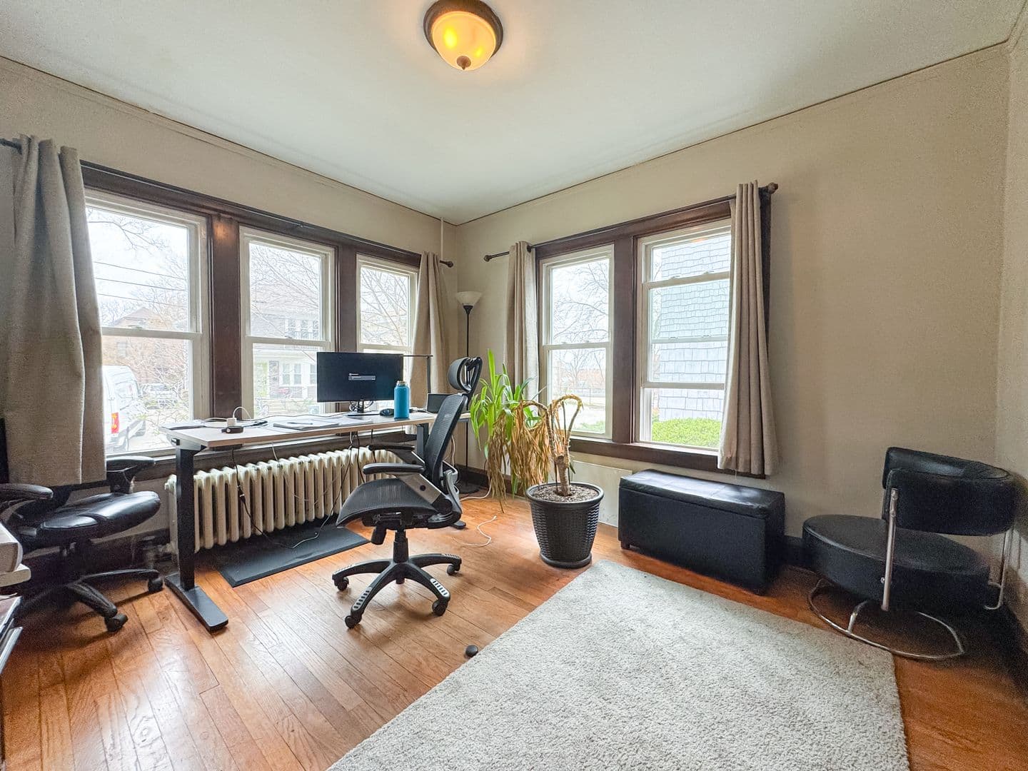 Madison Apartment: 413 Chamberlain Ave.