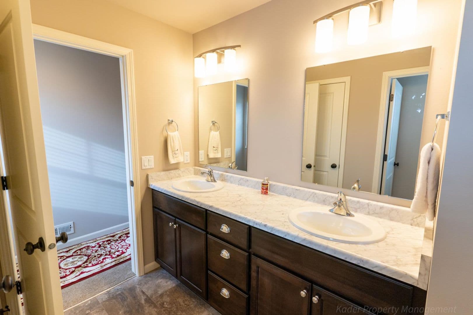 McFarland House: 6142 Pine Ridge Way