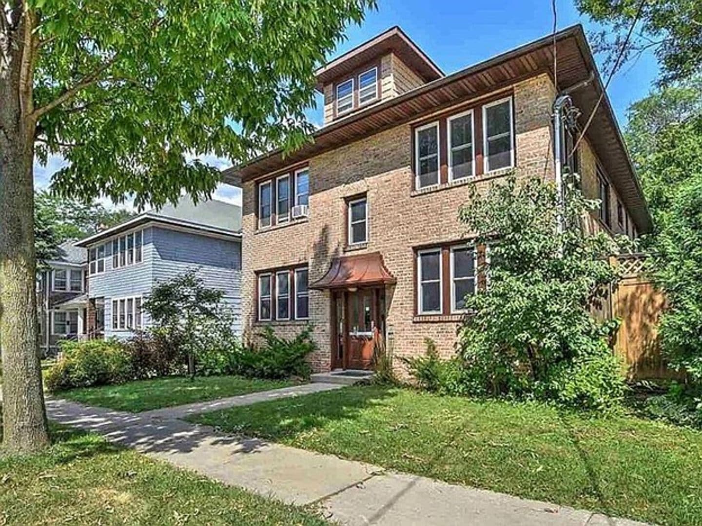 Madison Apartment: 413 Chamberlain Ave.