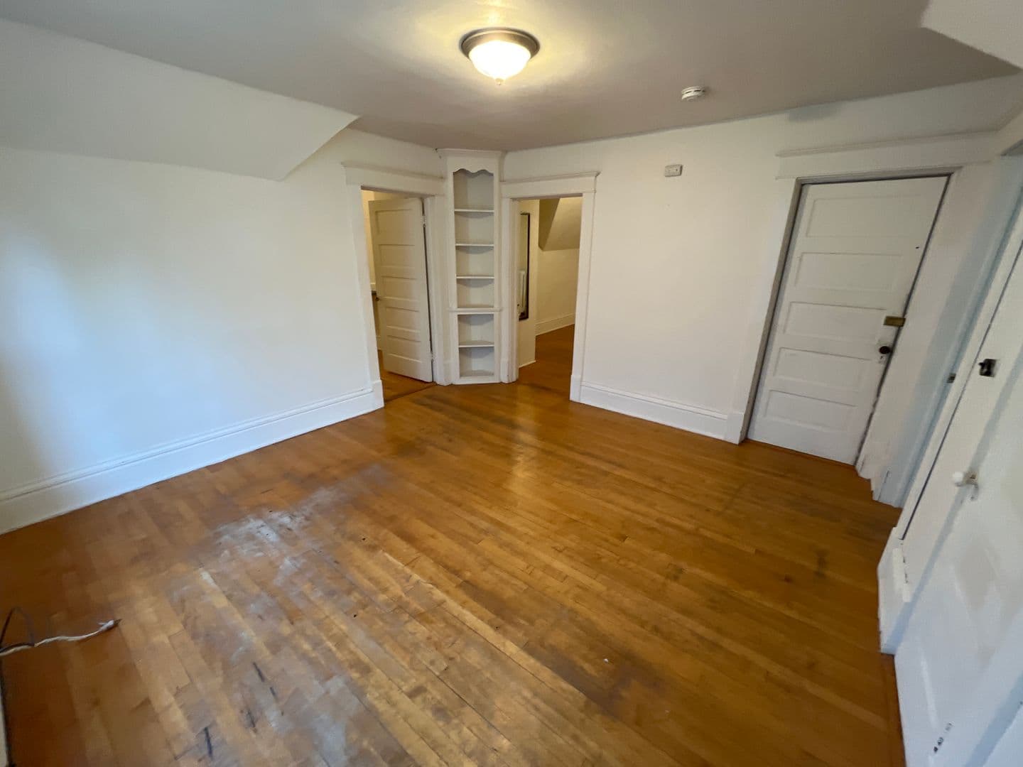 Madison Apartment: 1818-20 Madison St