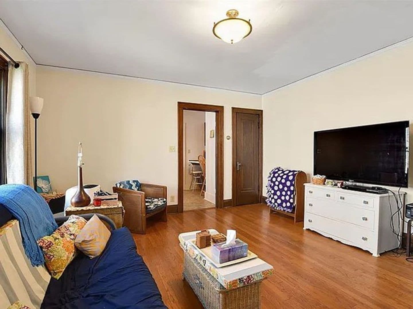 Madison Apartment: 413 Chamberlain Ave.