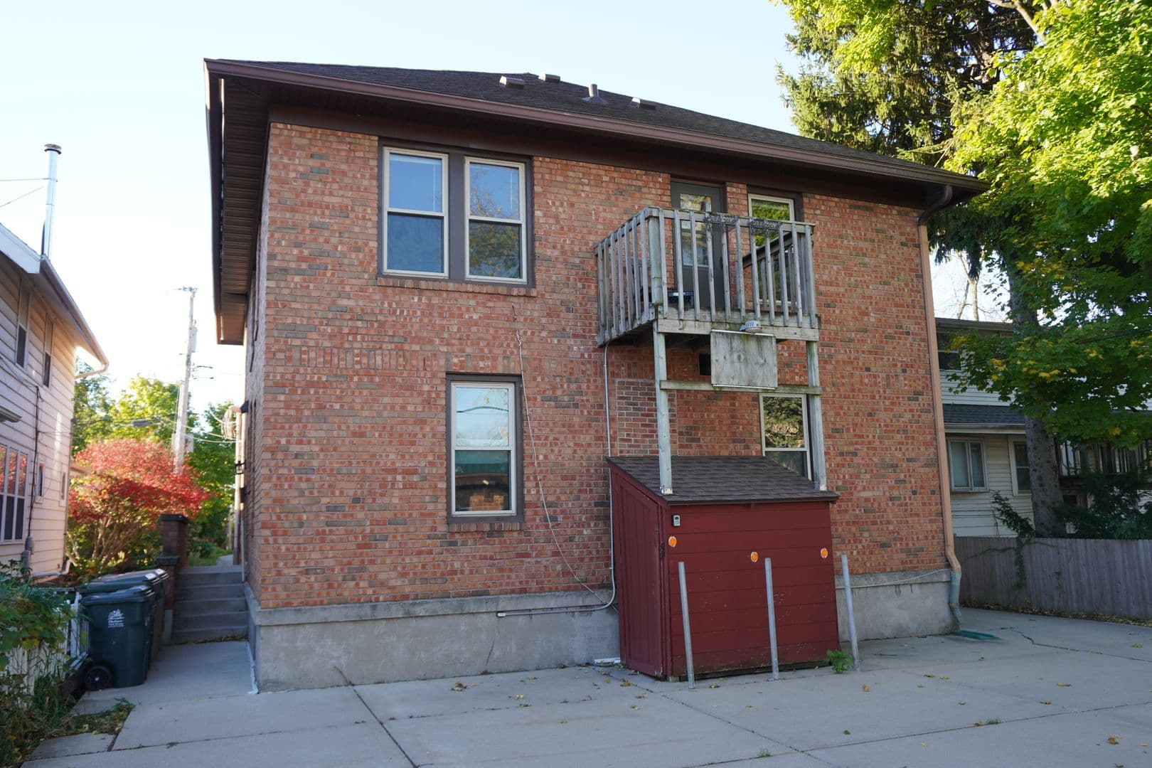 Madison Apartment: 2718 Sommers Avenue