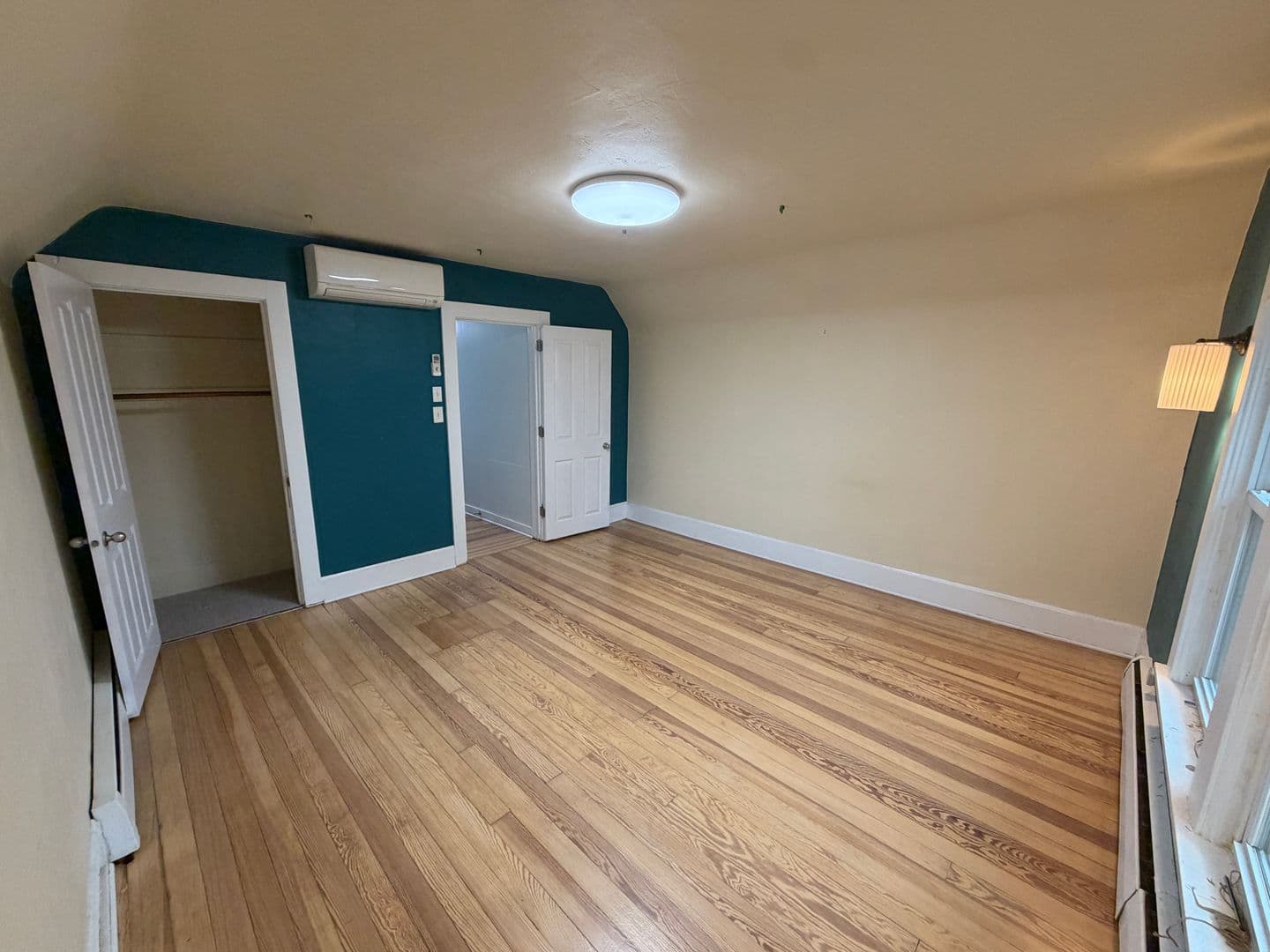 Madison House: 959 Lawrence St