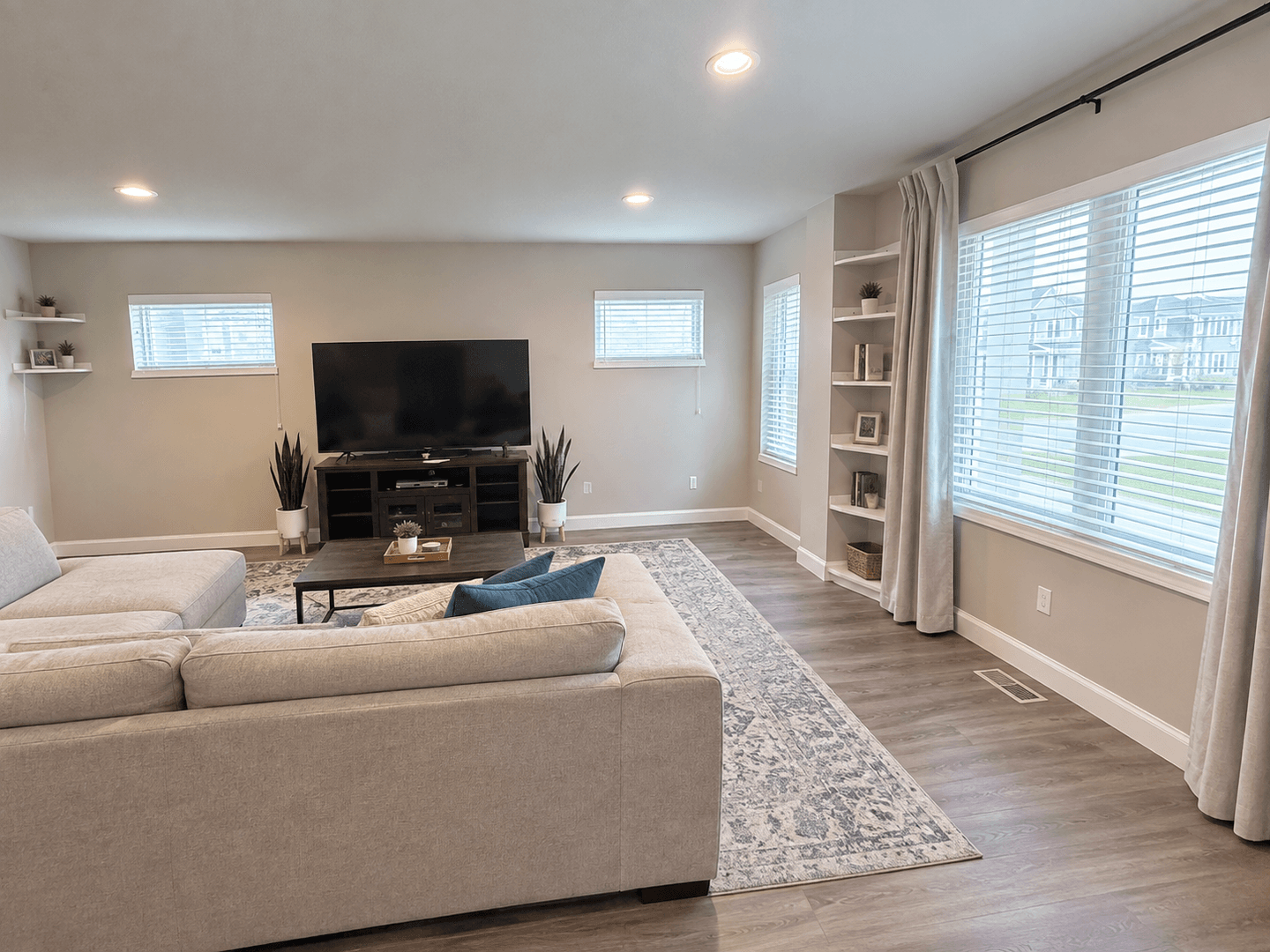 Fitchburg House: 5904 Minong Lane