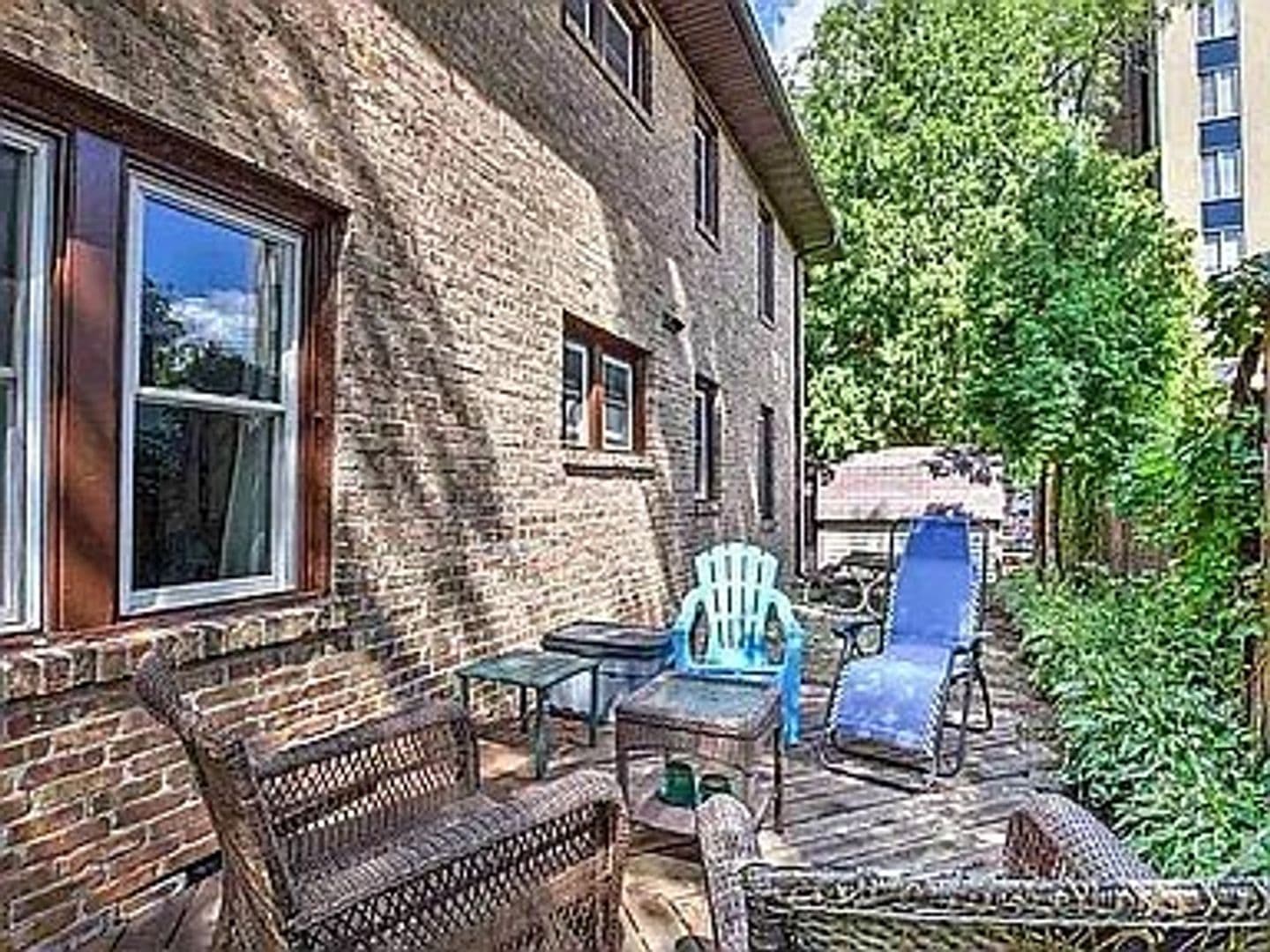Madison Apartment: 413 Chamberlain Ave.