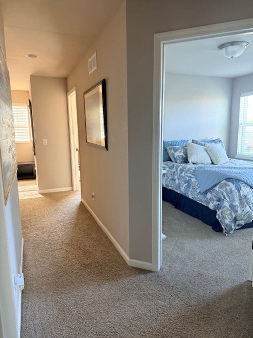 McFarland House: 6142 Pine Ridge Way