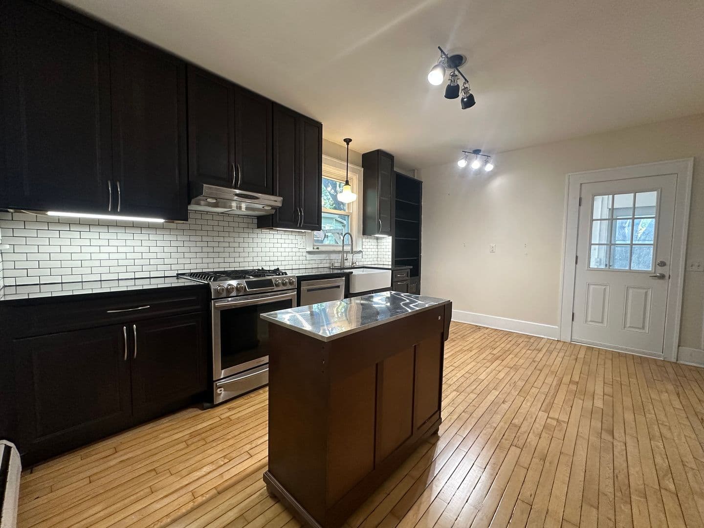 Madison House: 959 Lawrence St