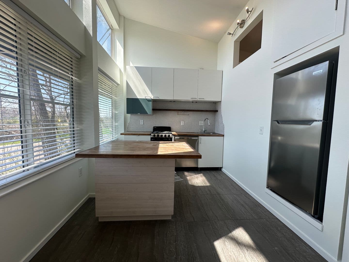 Fitchburg Apartment: 3050 Anderberg - 10