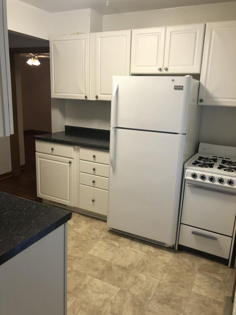 Madison Apartment: 1202 Chandler St.