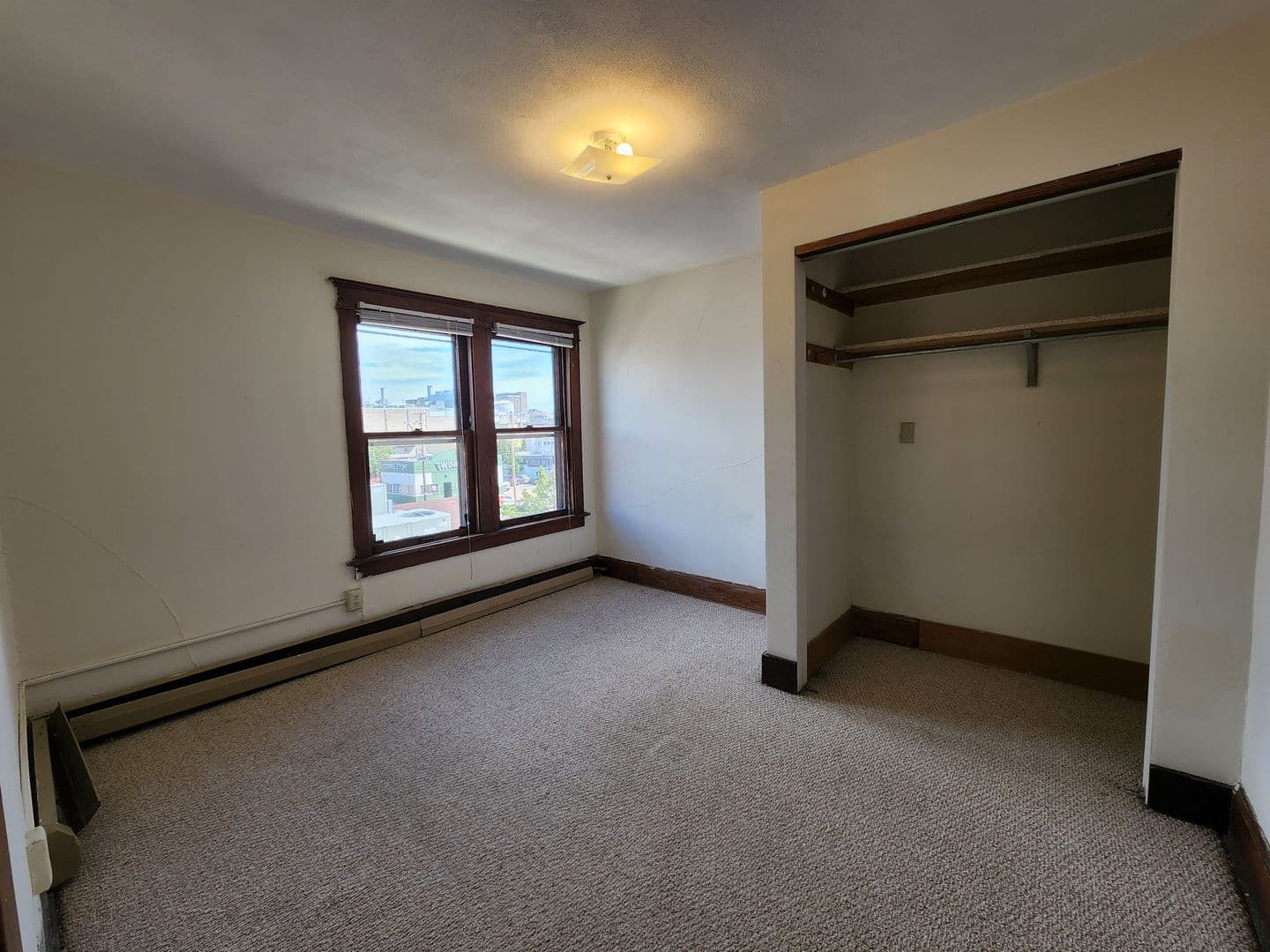Madison Apartment: 10 S. Orchard St