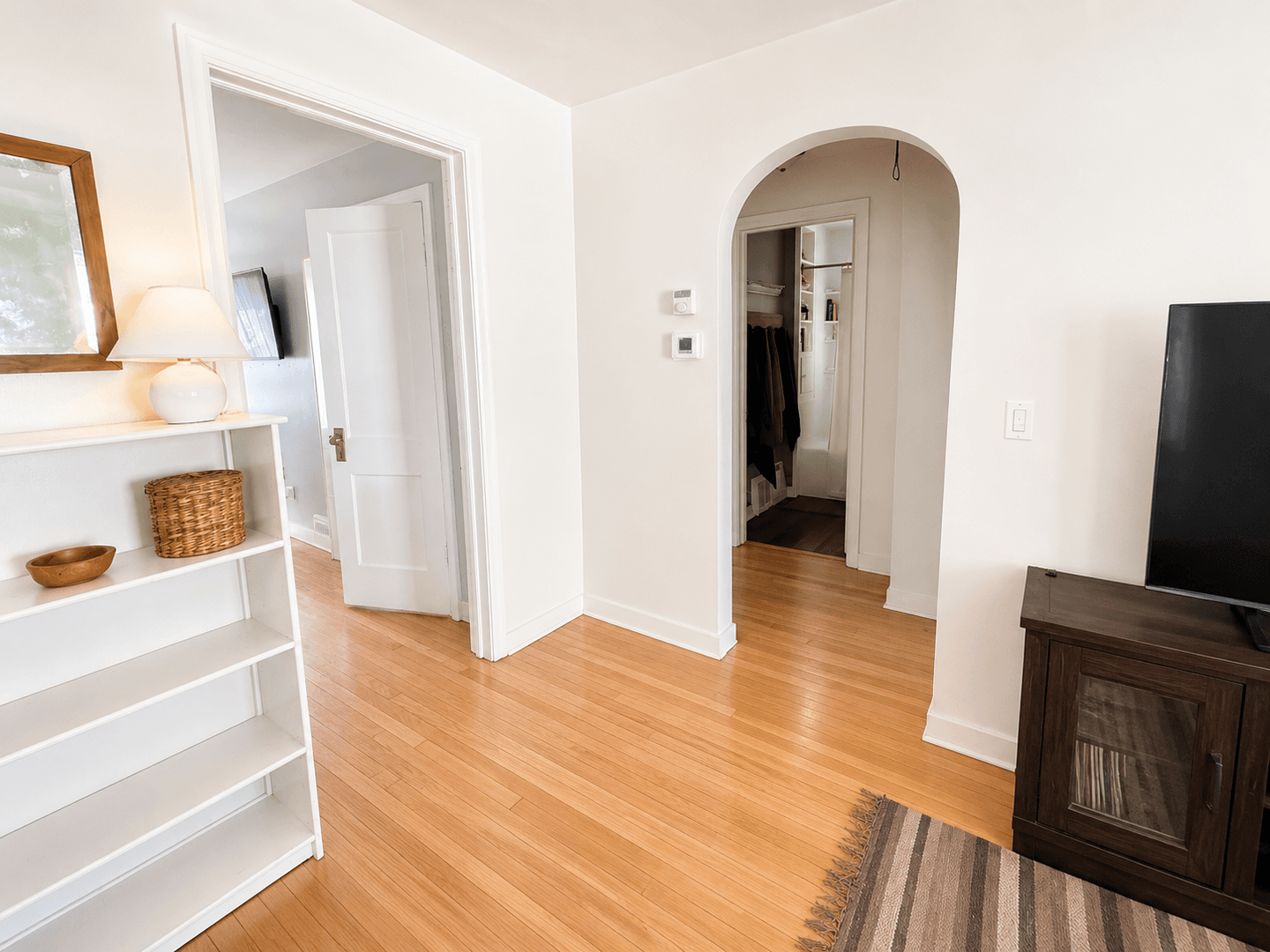 Middleton House: 2112 Clark St