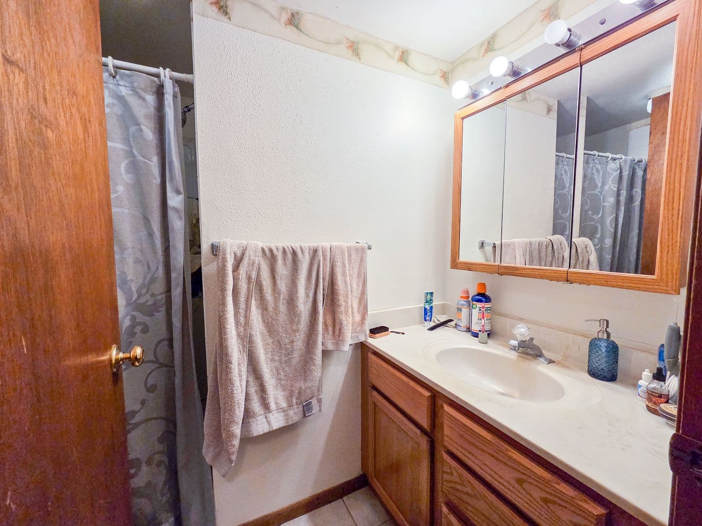 Madison Apartment: 432-436 West Wilson Street