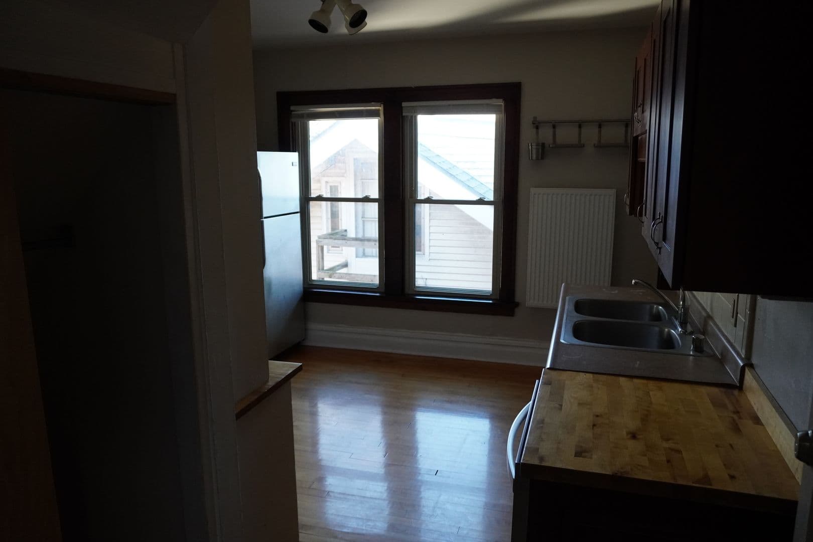 Madison Apartment: 2718 Sommers Avenue