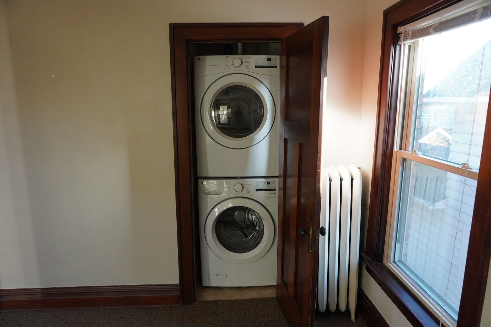 Madison Apartment: 2718 Sommers Avenue