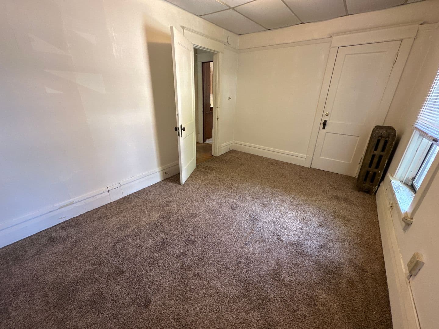 Madison Apartment: 1132-34 Mound St