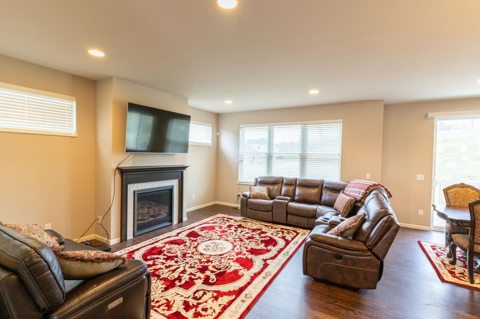 McFarland House: 6142 Pine Ridge Way