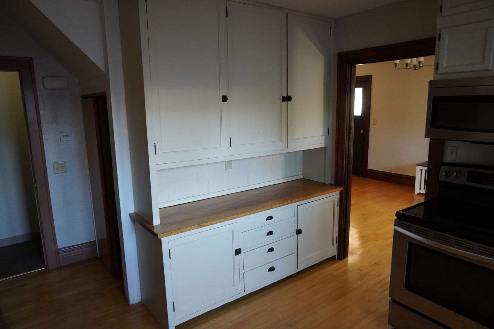 Madison Apartment: 2718 Sommers Avenue