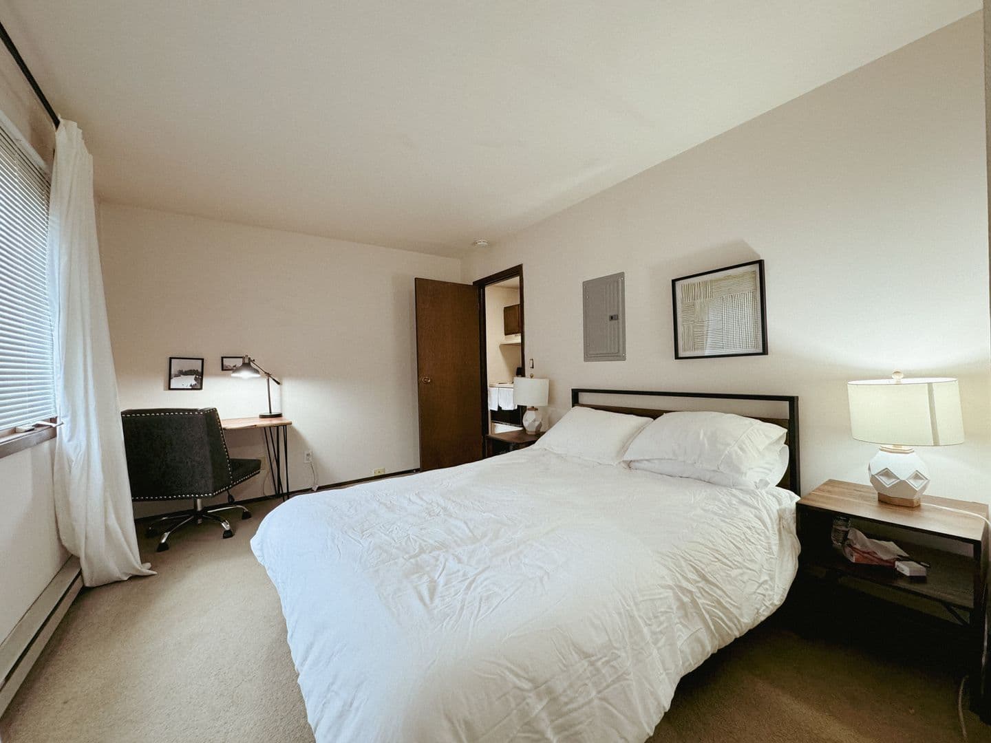 Madison Apartment: 2601 University Avenue