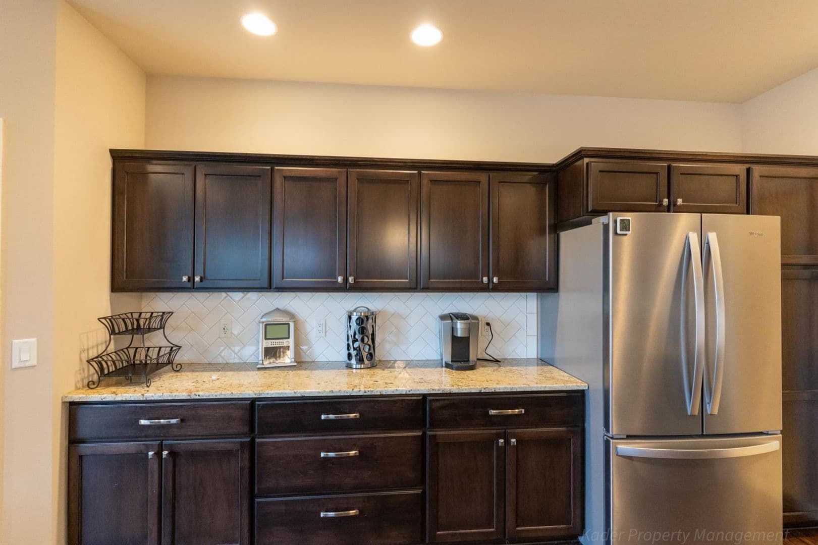 McFarland House: 6142 Pine Ridge Way