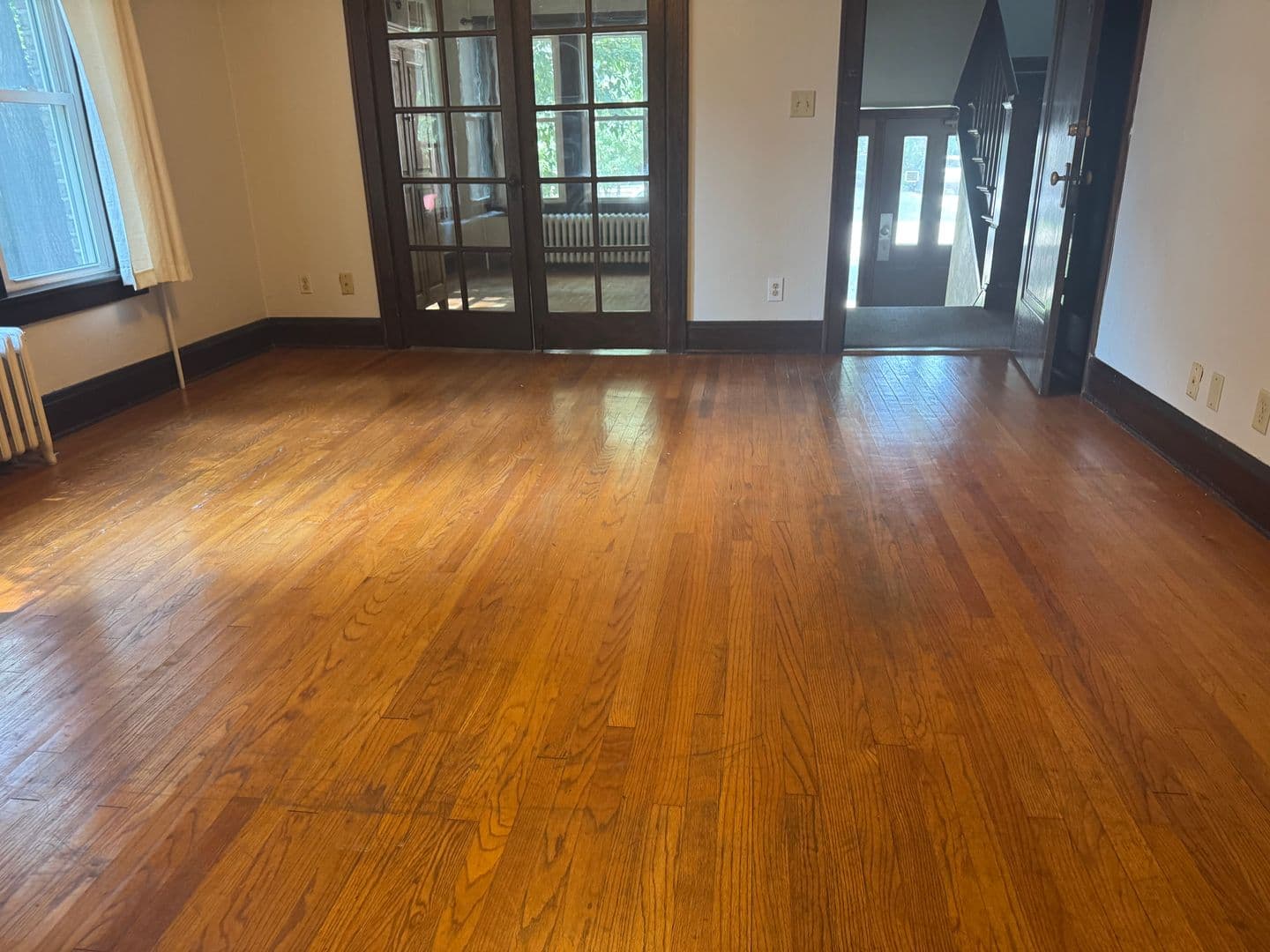 Madison Apartment: 413 Chamberlain Ave.