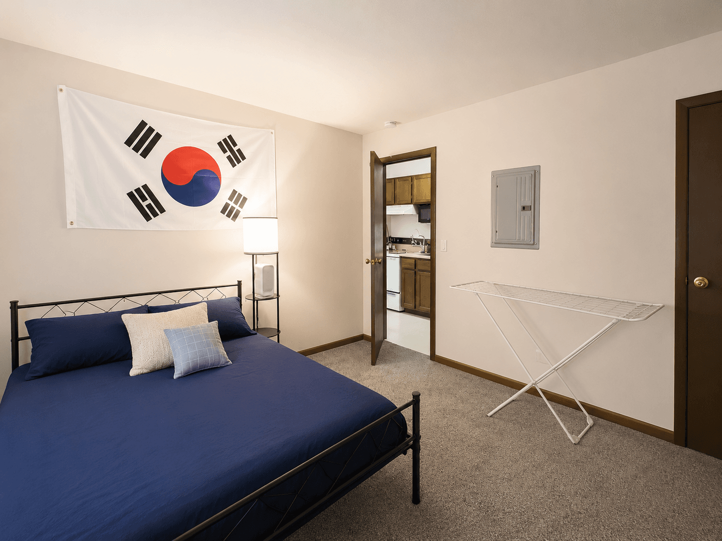 Madison Apartment: 2601 University Avenue