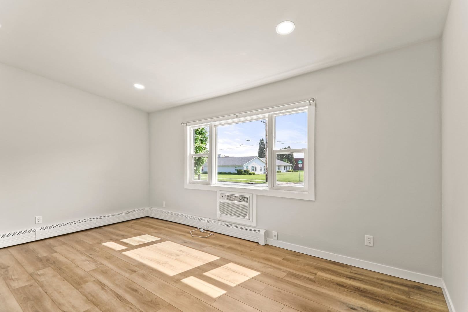 Sun Prairie Apartment: 124 - 132 - 208 - 224 S Bird St.