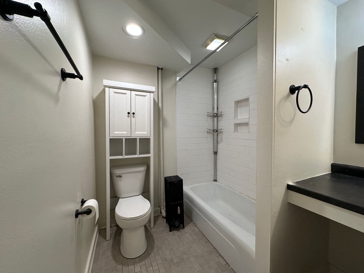 Madison Apartment: 522 E. Main Street