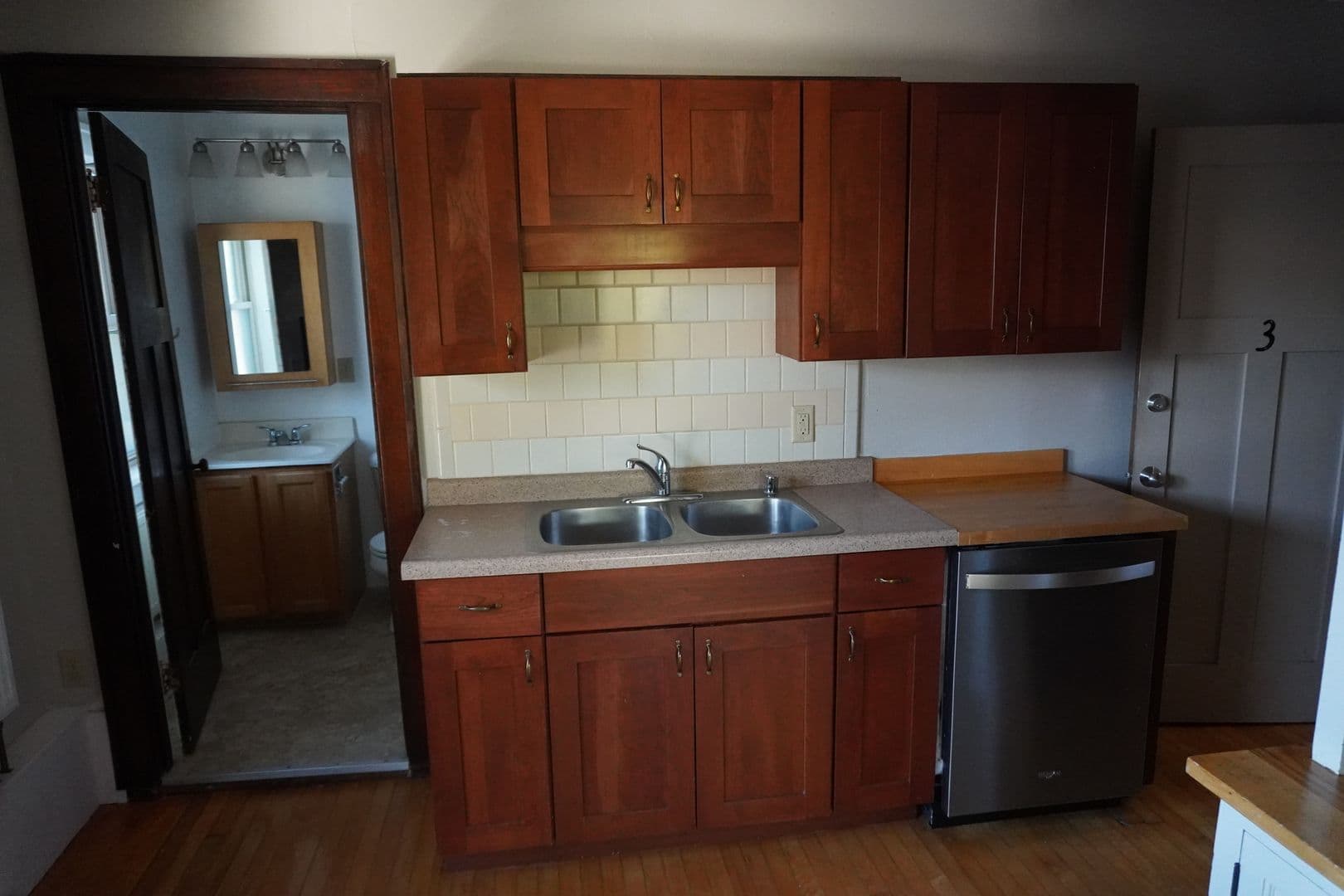Madison Apartment: 2718 Sommers Avenue