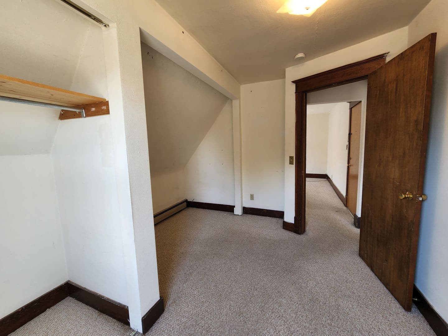 Madison Apartment: 10 S. Orchard St