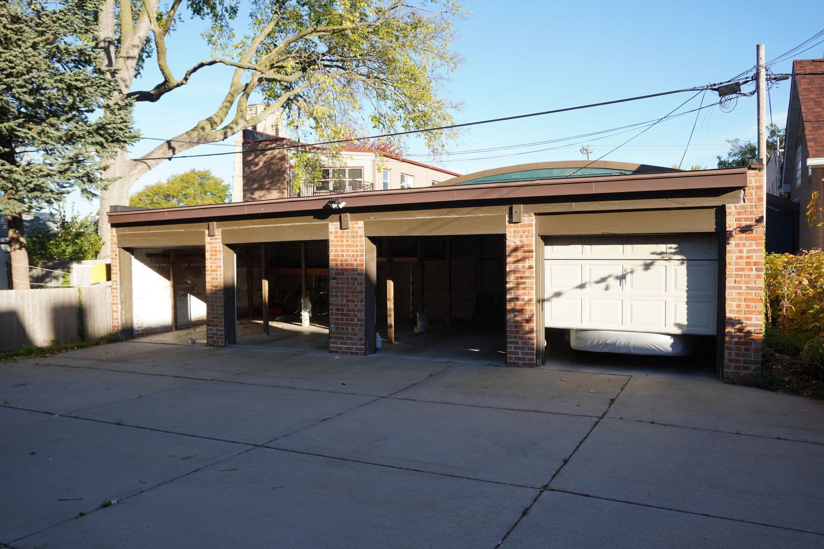 Madison Apartment: 2718 Sommers Avenue
