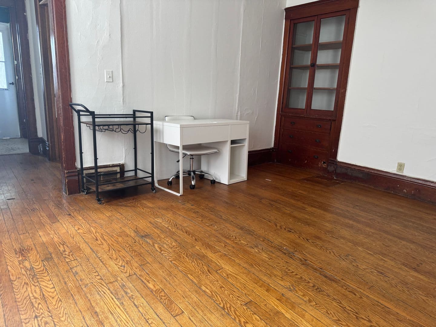 Madison Apartment: 146-48 W Gorham St