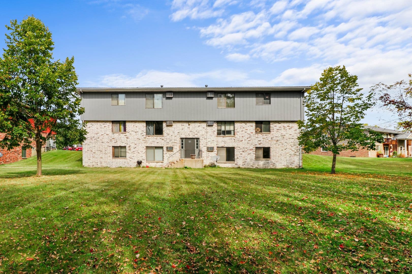 Verona Apartment: 121 Berkley Rd.