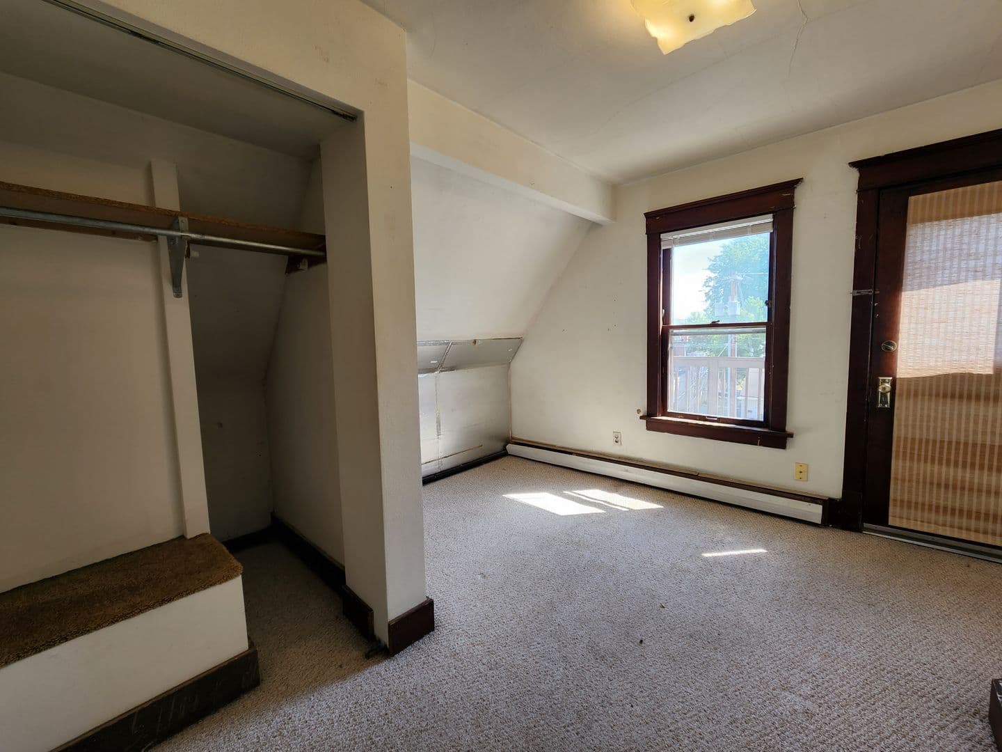 Madison Apartment: 10 S. Orchard St