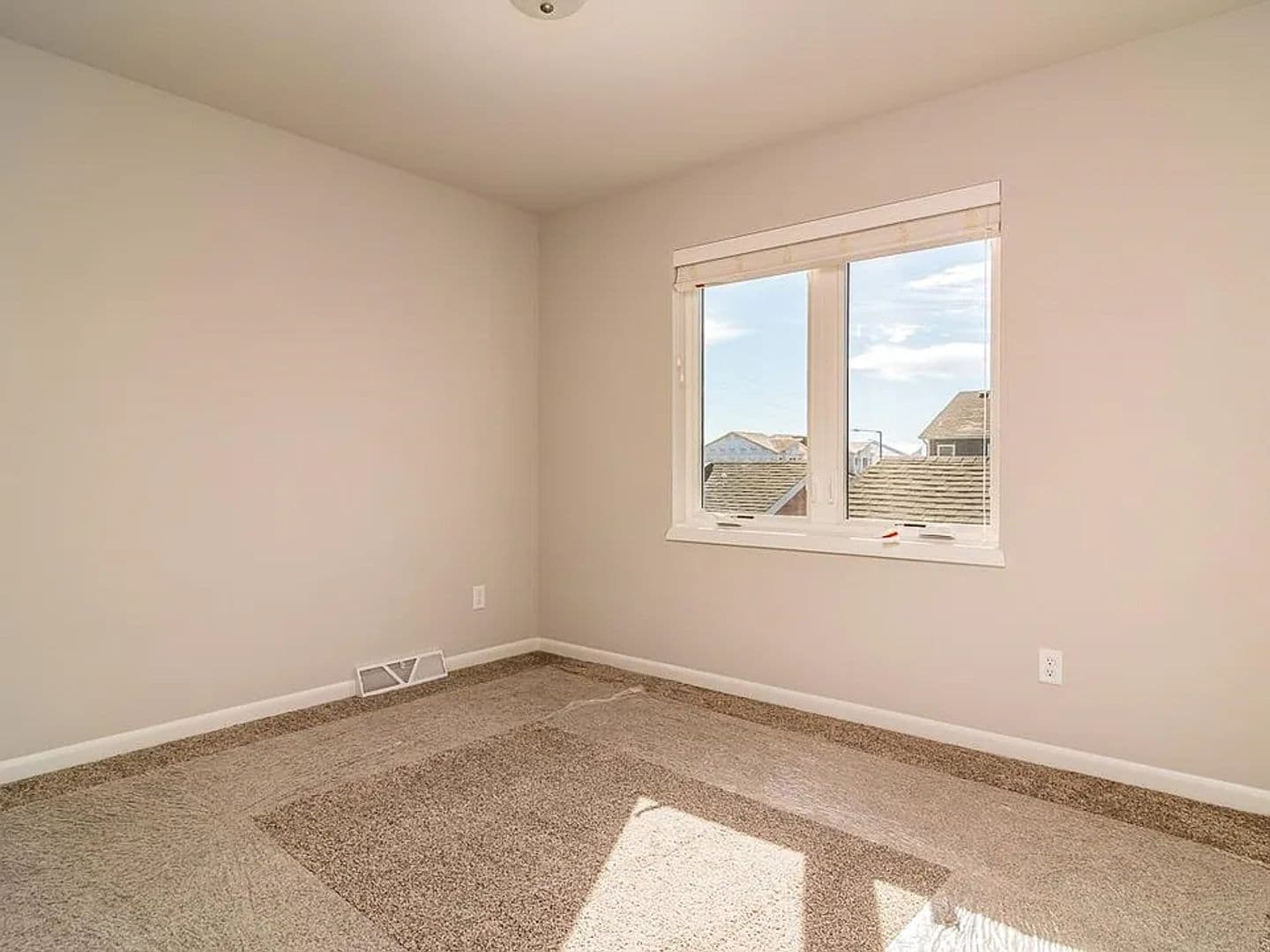 Fitchburg House: 2741 Spark St