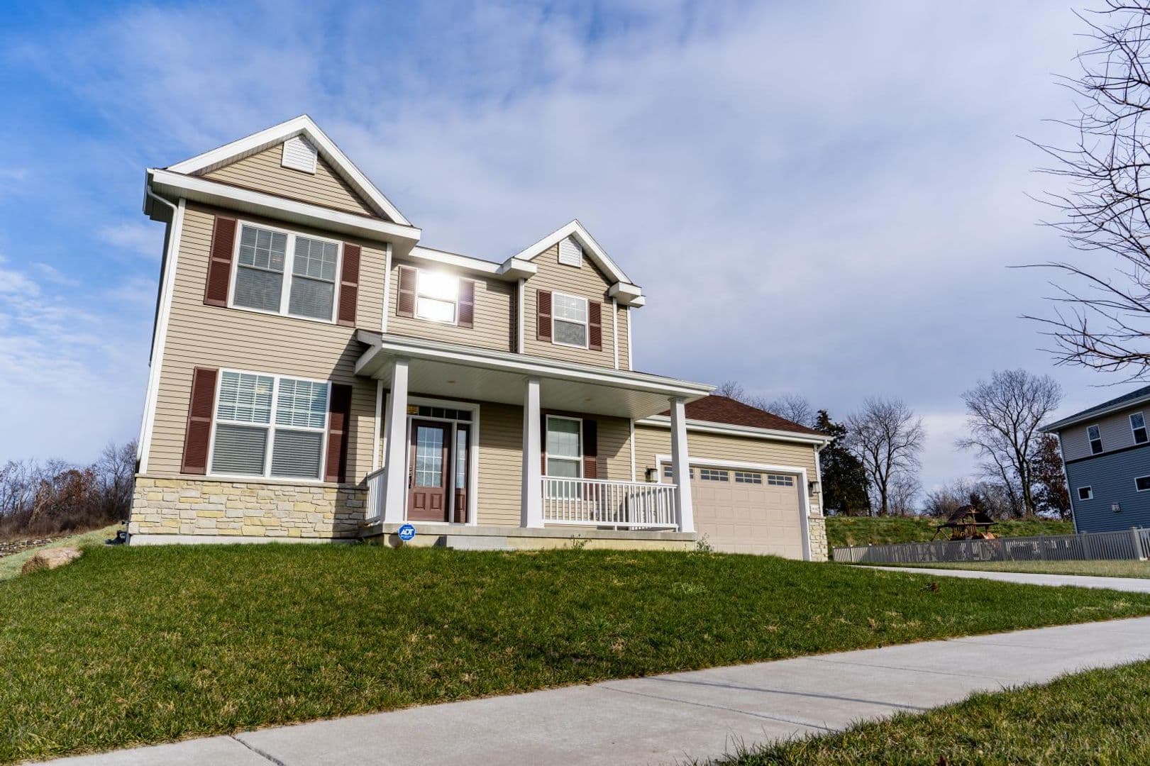 McFarland House: 6142 Pine Ridge Way