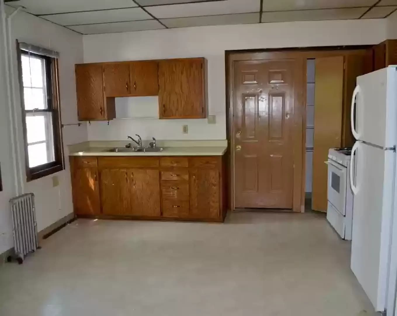 Madison Apartment: 1132-34 Mound St
