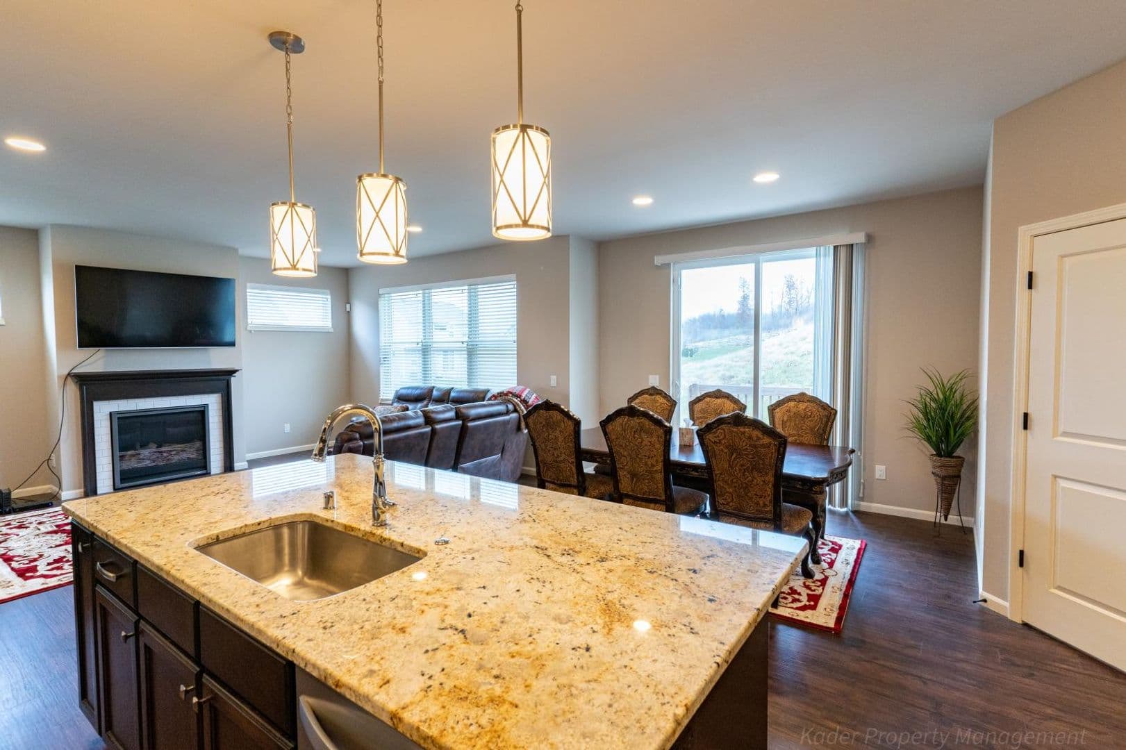 McFarland House: 6142 Pine Ridge Way