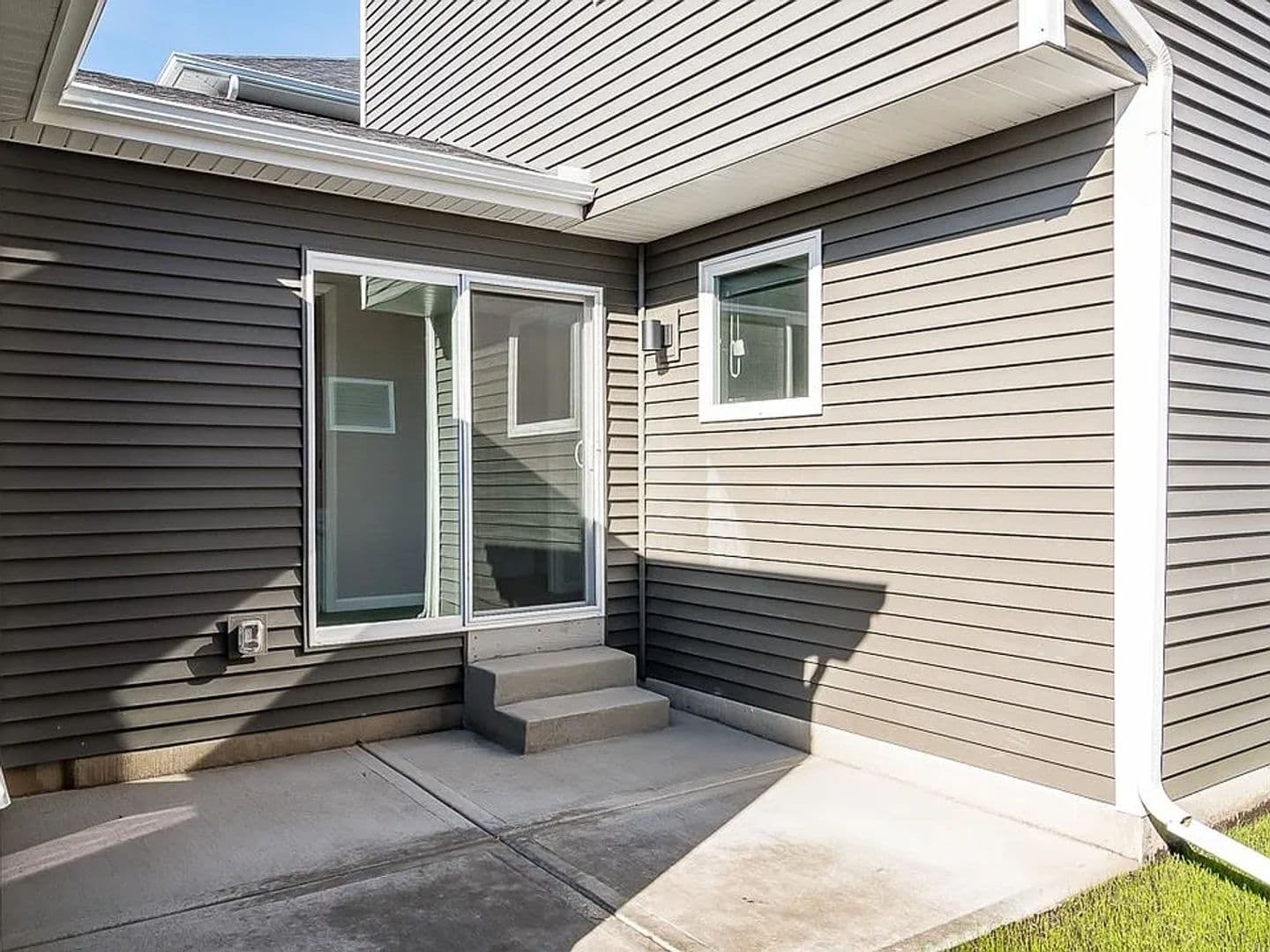 Fitchburg House: 2741 Spark St