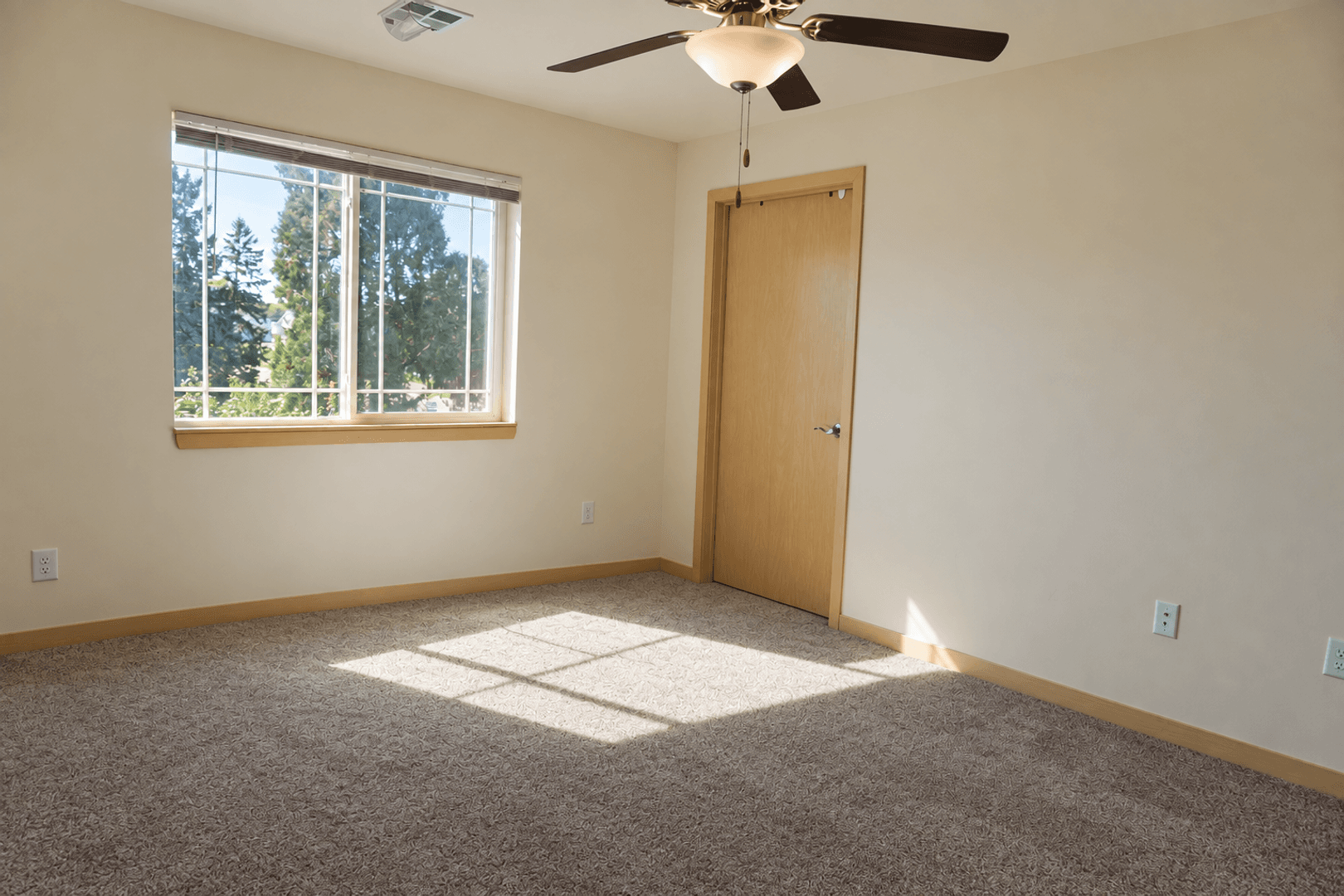 Sun Prairie Apartment: 1174 Stonewood Crossing